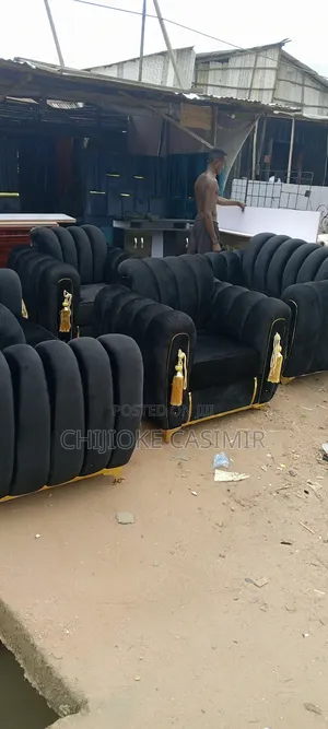 Set of Ophostry Chair