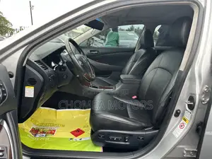 Lexus ES 2012 Silver
