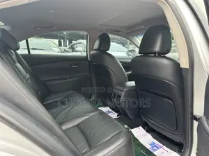 Lexus ES 2012 Silver