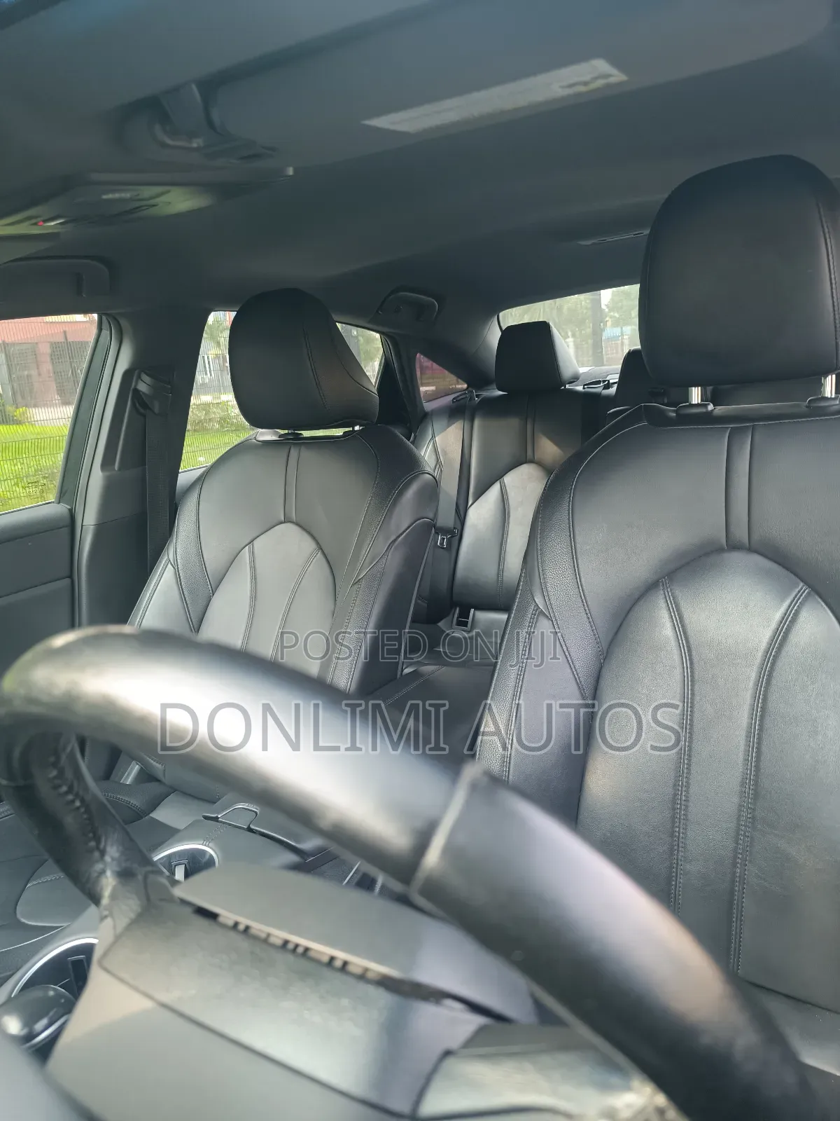 Toyota Avalon XLE 2020 Silver