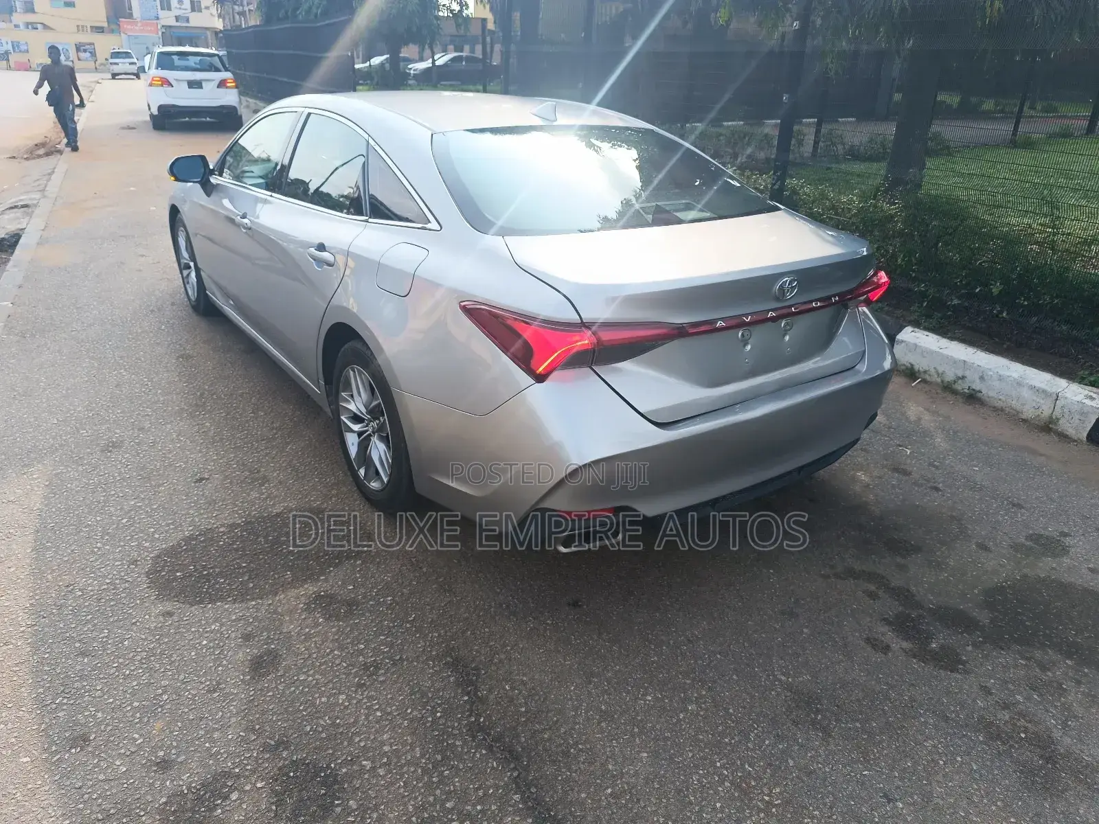 Toyota Avalon XLE 2020 Silver