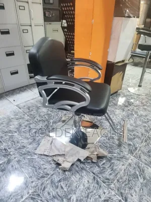 Barber Chair / Saloon)