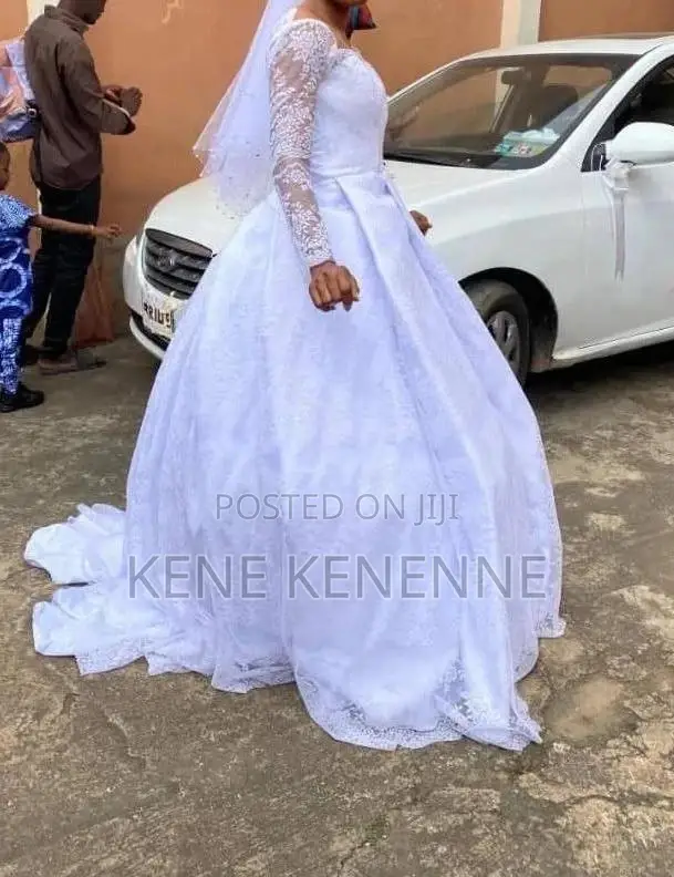 Buy Wedding Gown and Basket