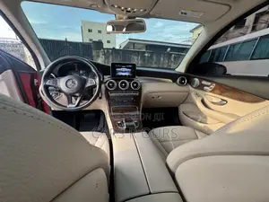 Mercedes-Benz GLC-Class 2017 Red