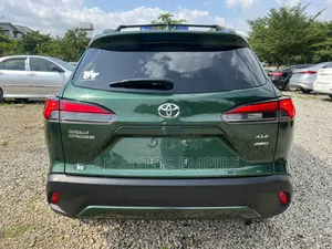 Toyota Corolla Cross 2.0 Petrol AWD 2022 Green