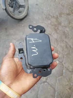 Redar/Logo Sensor Highlander 2015 2017 2018 2019