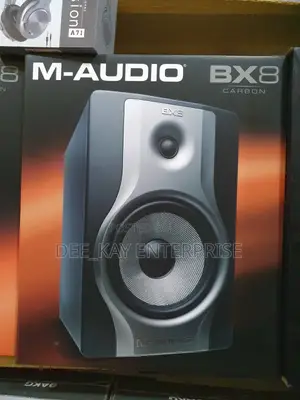 M-Audio Bx8 Carbon Studio Monitor