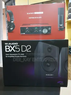 Mini Studio Bundle, M-Audio Bx5 D2, Focusrite Scarlett 2i2 Studio