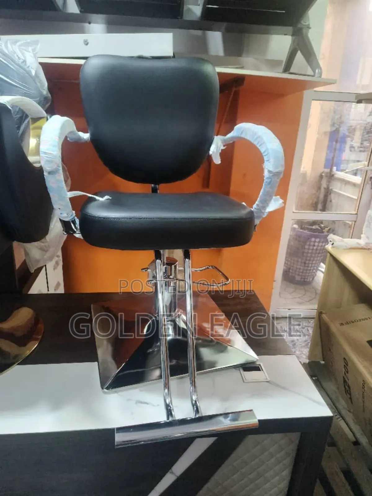 Barbers Saloon Chair