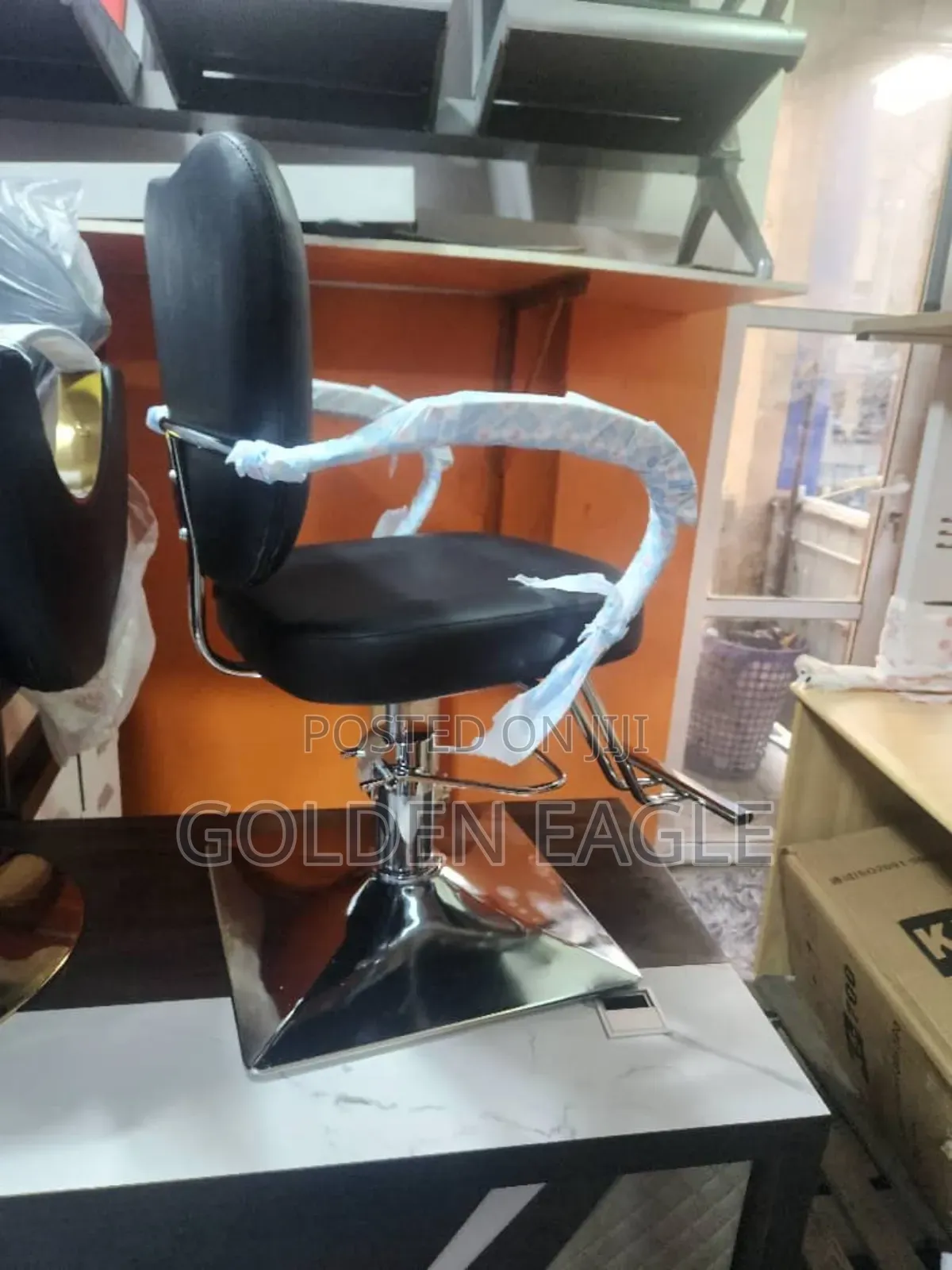 Barbers Saloon Chair