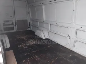 Mercedes-Benz Sprinter 2005 White
