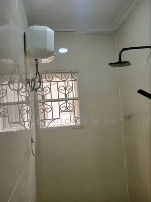 2bdrm Apartment in Off Freedom Way, Lekki Phase 1 for rent