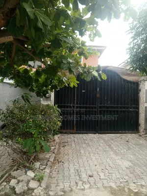 Mini Flat in Lekki Phase 1 for rent