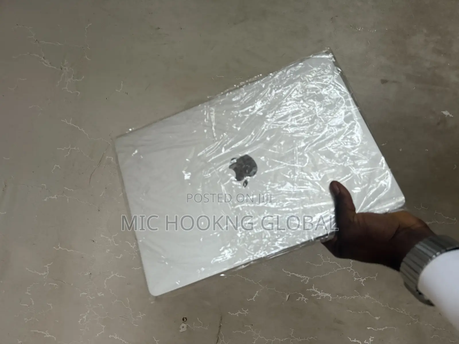 Laptop Apple MacBook Air 2024 M3 8GB Apple M3 SSD 256GB
