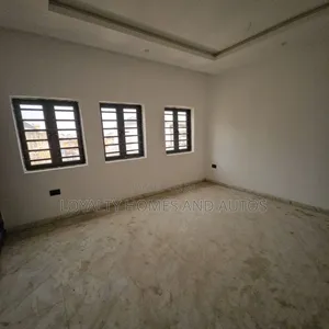 3bdrm Block of Flats in An Estate In Gbagada for sale