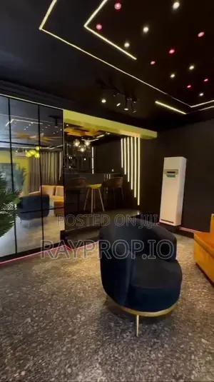 299097vx - 4 Bedroom Shortlet in Lekki Phase 1