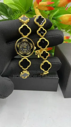 Black/White Wristwatch + Bracelet(For Women)