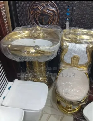 Queen's Miniset Wc