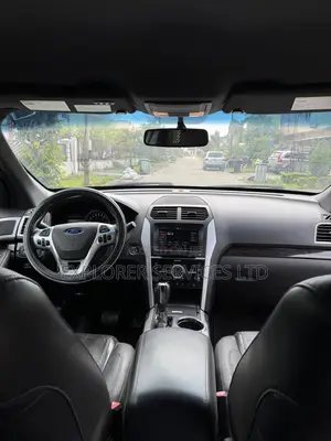 Ford Explorer Limited 4dr SUV AWD (3.5L 6cyl 6A) 2014 Black