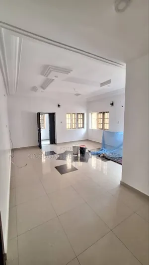 3bdrm Block of Flats in Lekki Phase 1 for rent