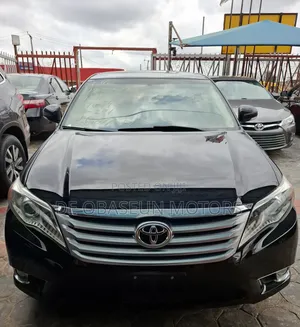 Toyota Avalon Limited Sedan FWD (3.5L 6cyl 6A) 2011 Black