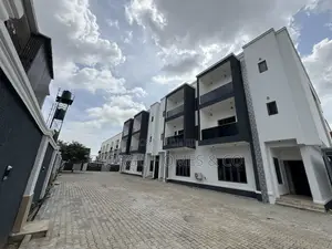 4bdrm Townhouse/Terrace in Jahi for sale