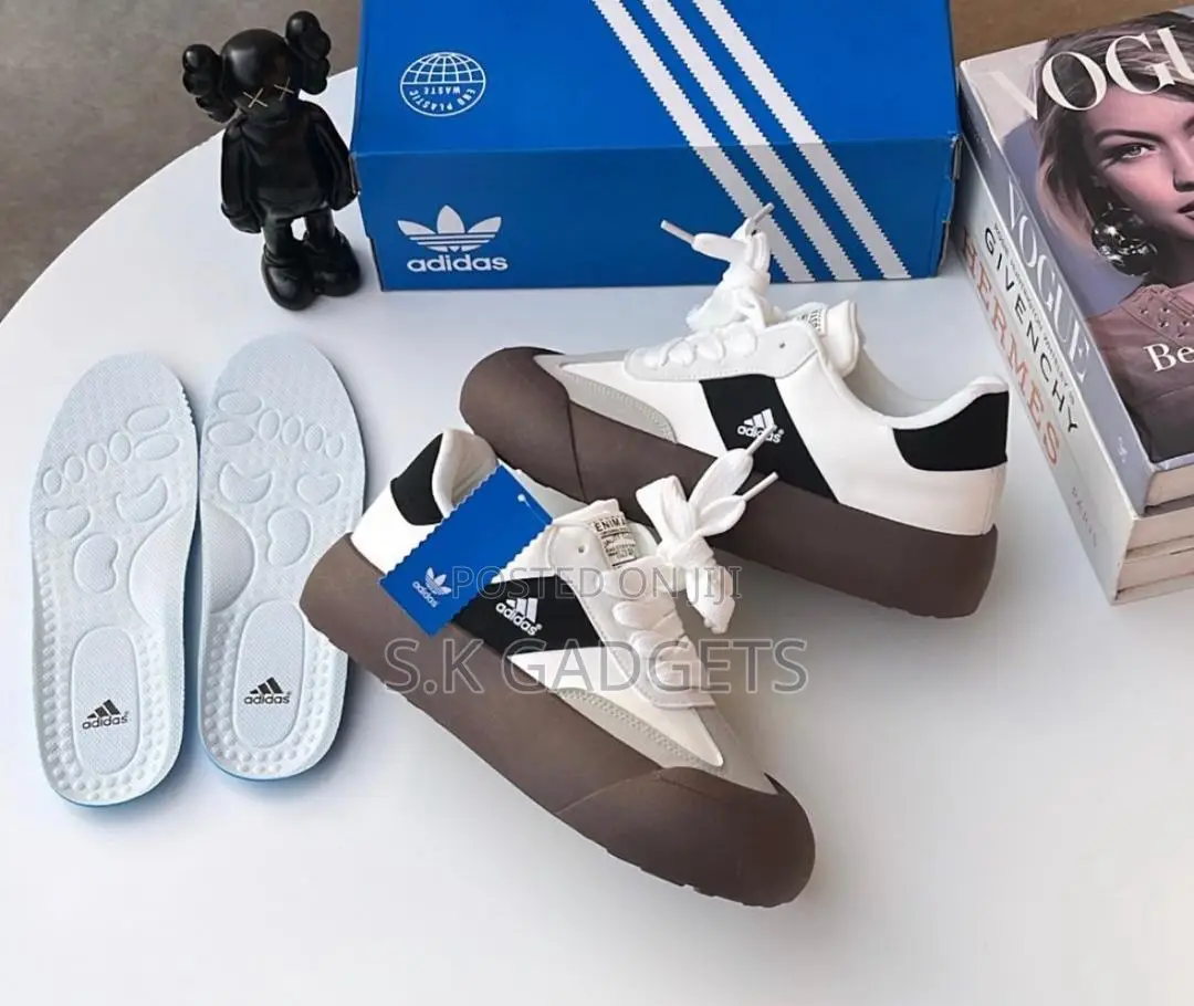 High Quality Sneakers