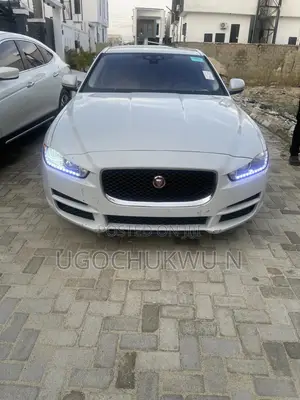 Jaguar XE 35t Prestige AWD 2017 Off white