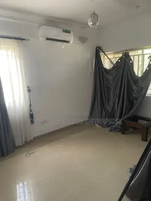 4bdrm Apartment in Apapa for rent