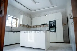 2bdrm Block of Flats in Chevron Lekki for rent