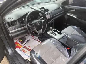 Toyota Camry SE 4dr Sedan (2.5L 4cyl 6A) 2012 Black