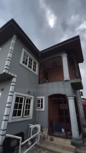 8bdrm Duplex in In A Gated Estate ,, Rumuodara for sale