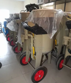 Clemco SCWB-2452 System 7 Sandblasting Pots or Machines.