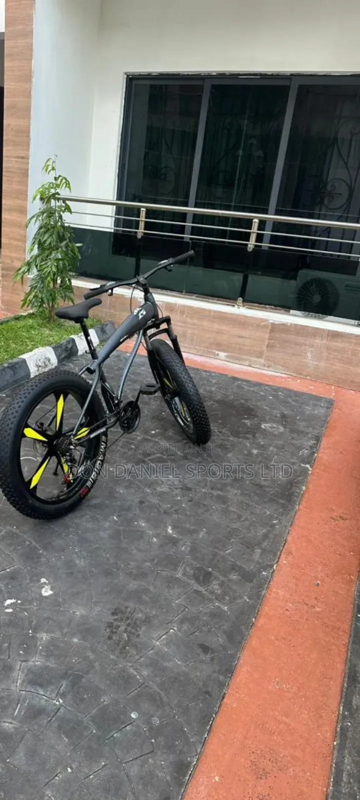 Size 28 Powerful Bicycle