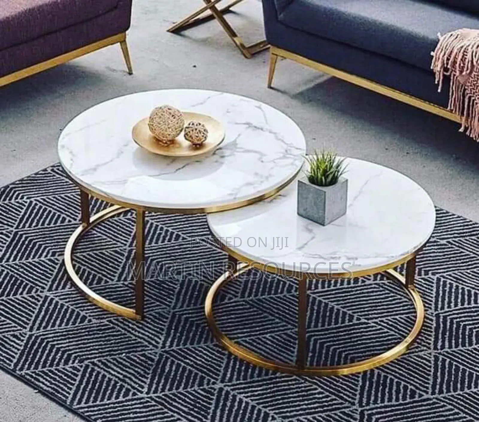 Adjustable 2 in 1 Centre Table