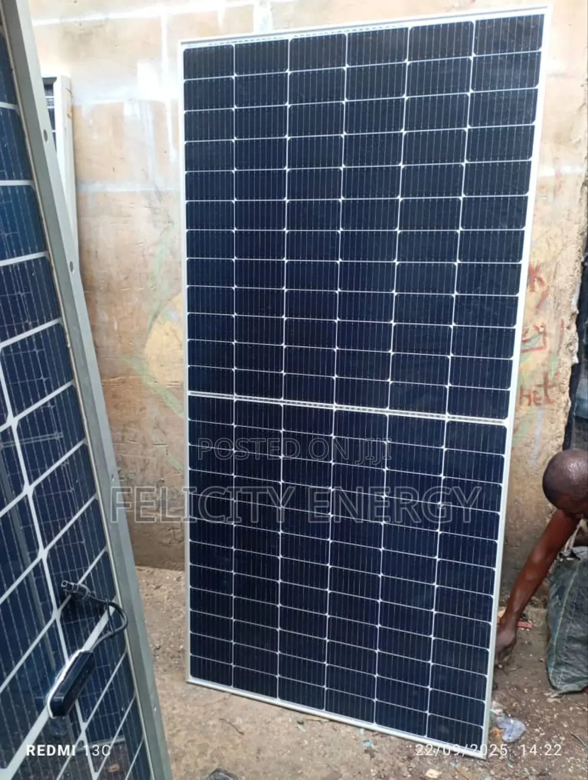 600watt Africell Solar Panel 144 Cells Halfcut