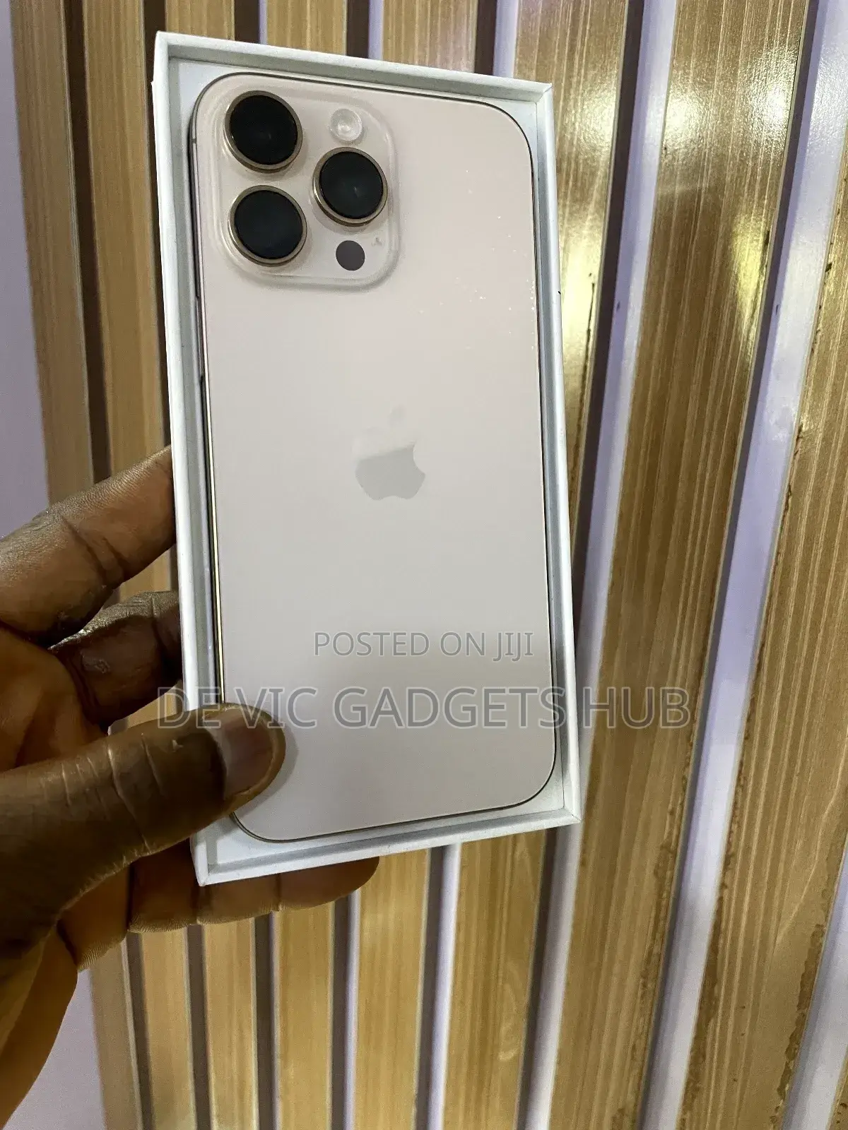 Apple iPhone 16 Pro Max 256 GB Gold