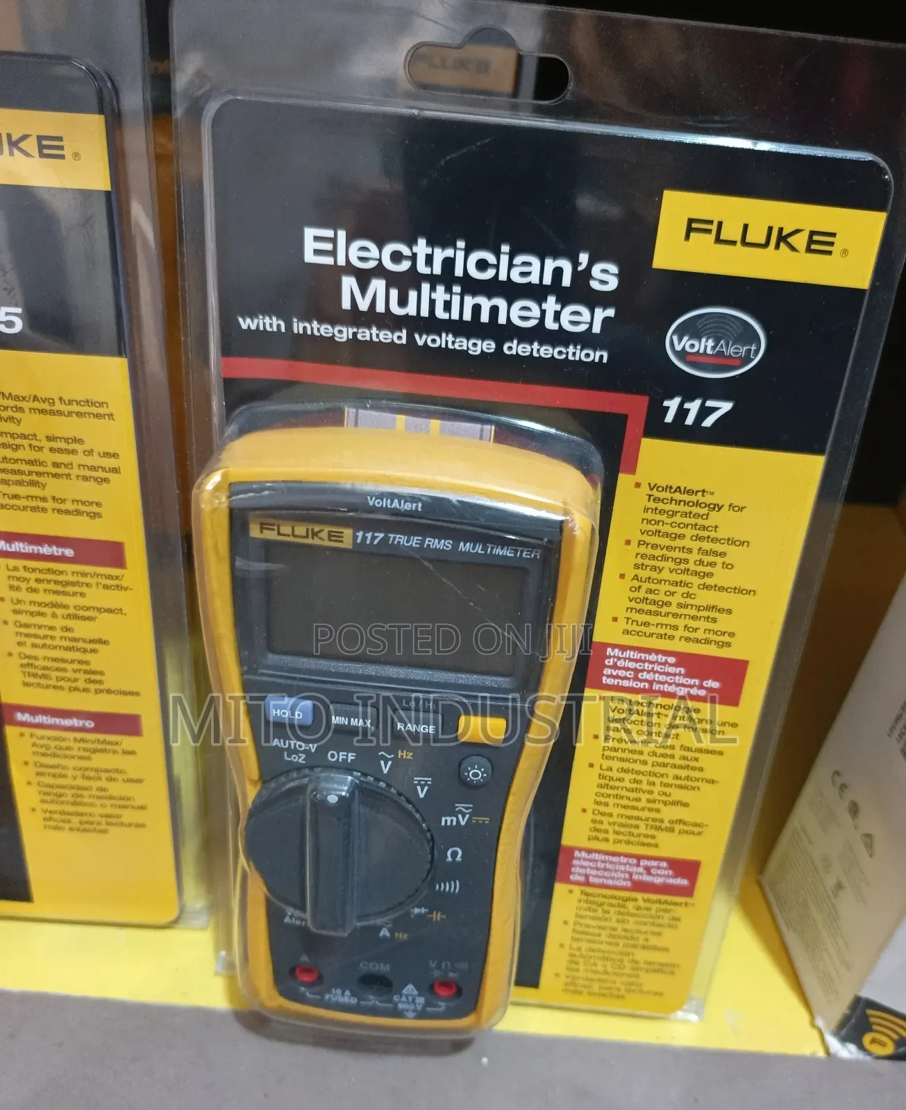Fluke 117 Electrician's Multimeter.