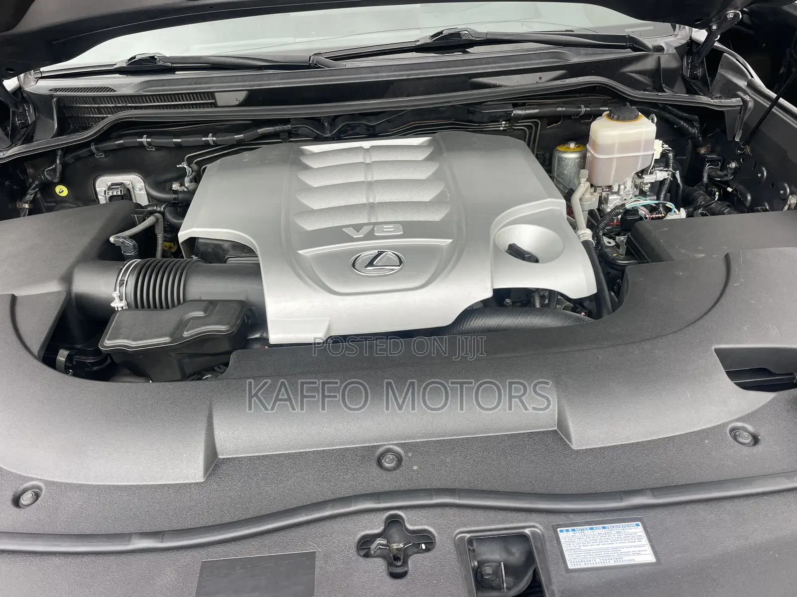 Lexus LX 570 AWD 2016 Gray