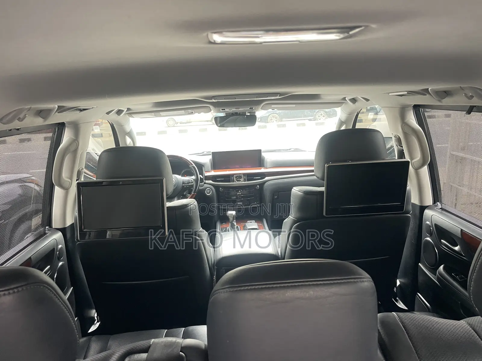 Lexus LX 570 AWD 2016 Gray