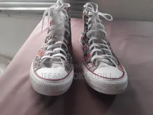 Converse All Star Sneakers