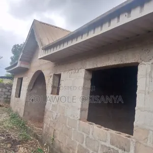 3bdrm Block of Flats in Ado-Odo/Ota for sale