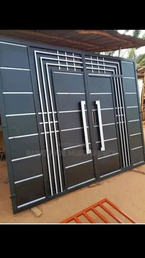 Crystal Edge Design Gate
