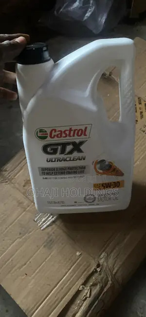 Castrol GTX Ultra-Clean . Engine Oil. ( Brand New )