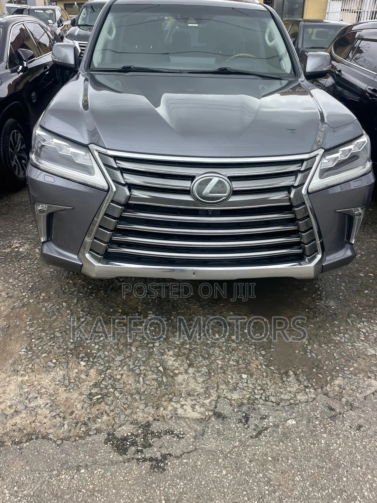 Lexus LX 570 AWD 2016 Gray