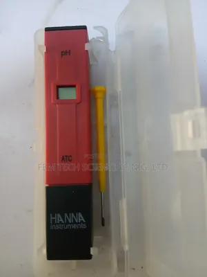Pocket Sized Ph Meter