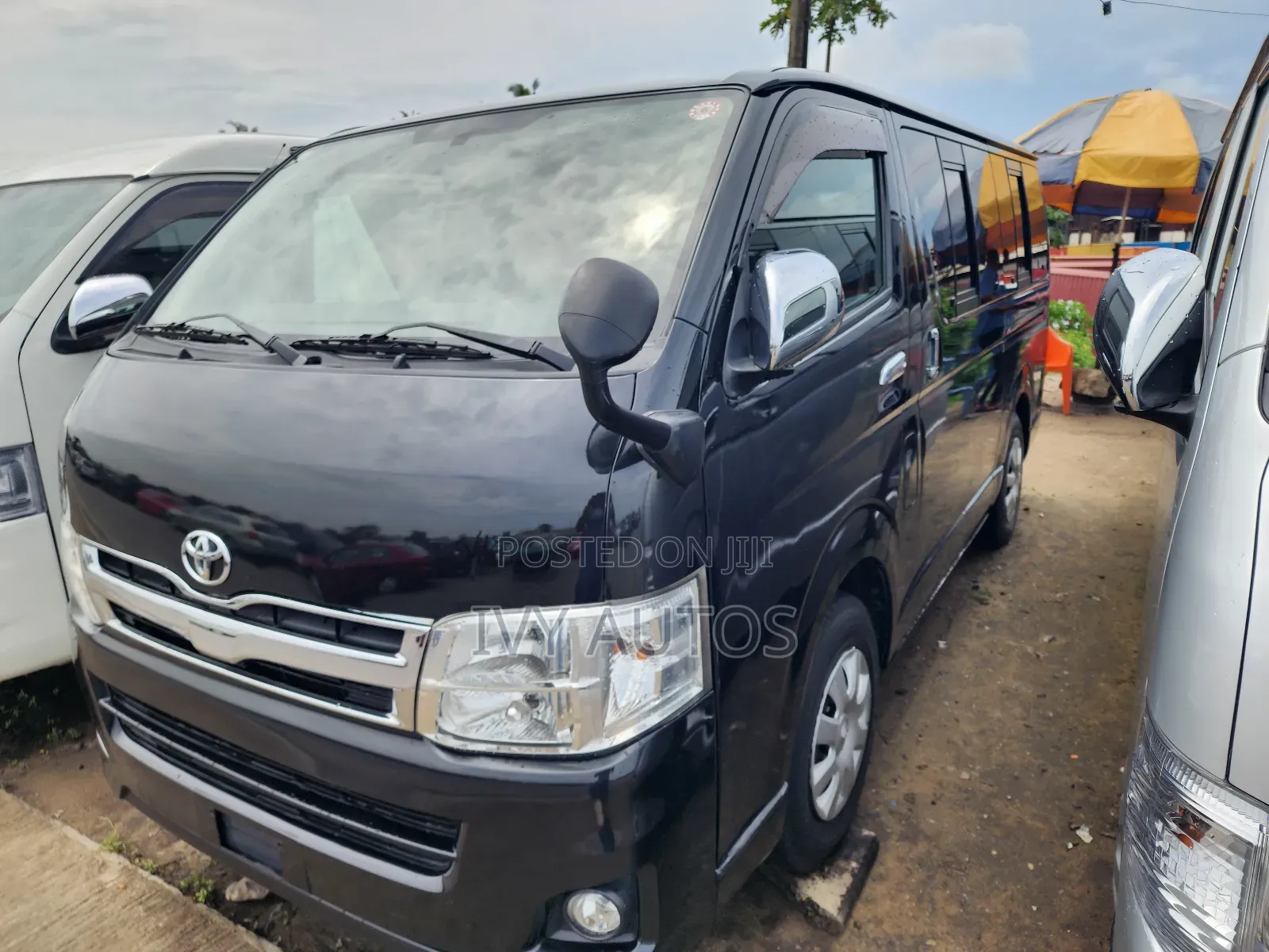 Toyota HiAce 2012 Black