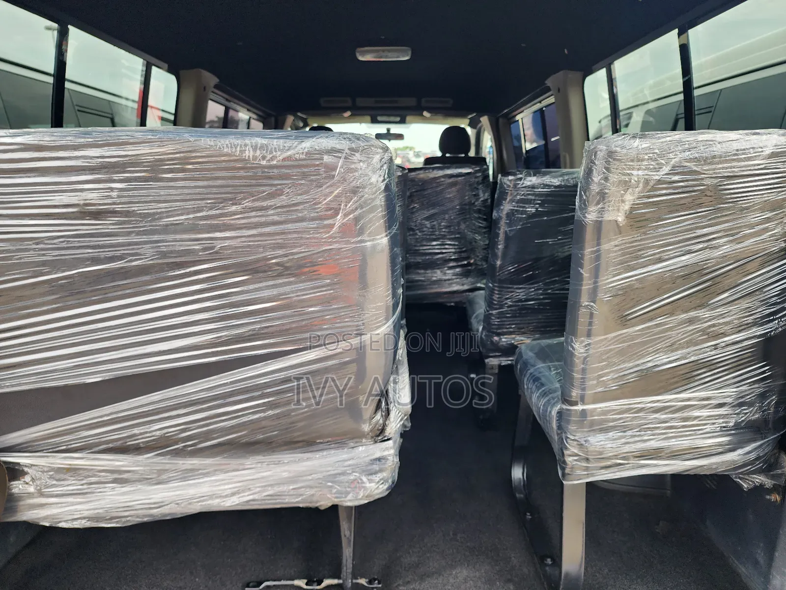 Toyota HiAce 2012 Black