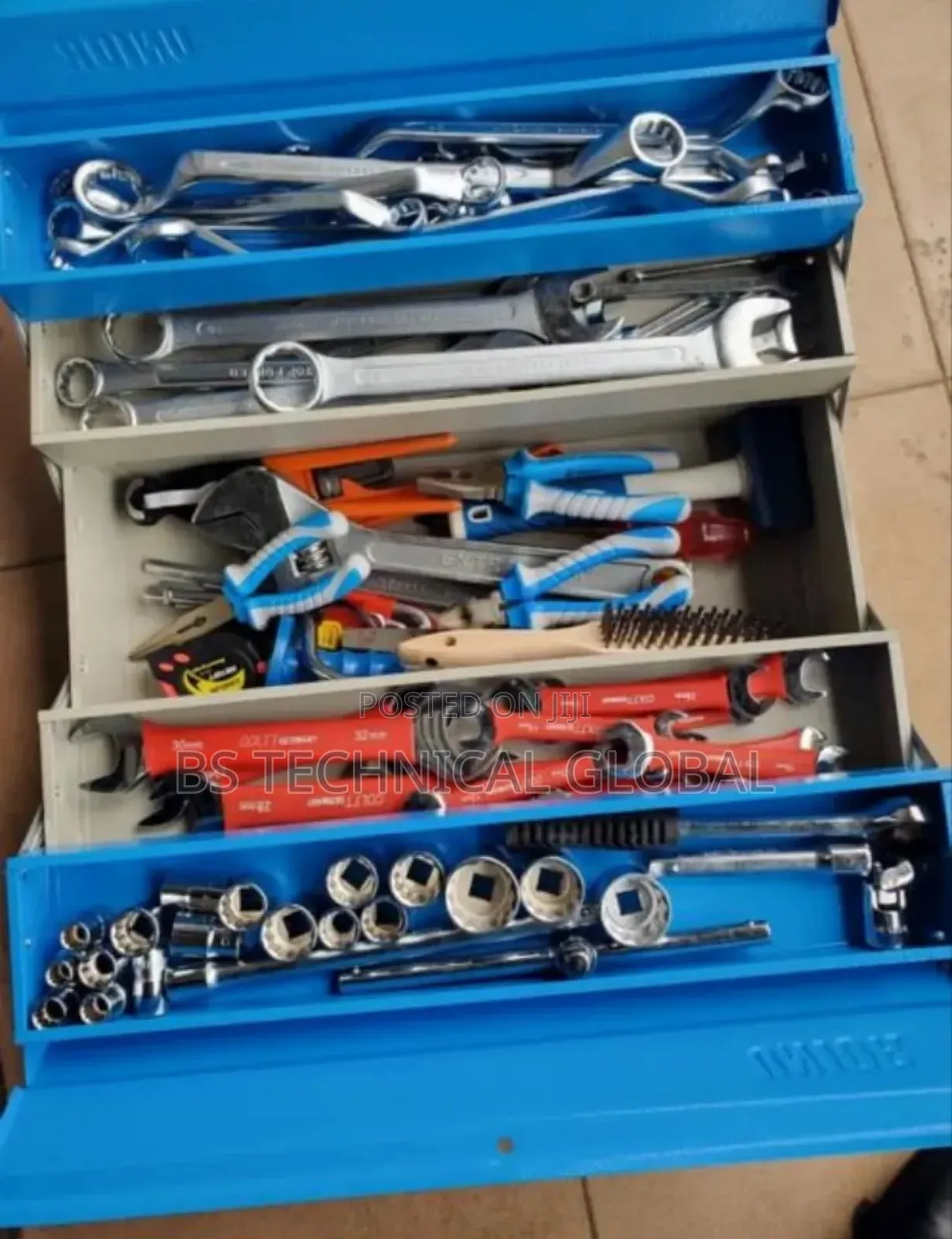 Complete Set of Tools Box