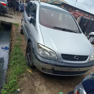 Opel Zafira 2002 Silver